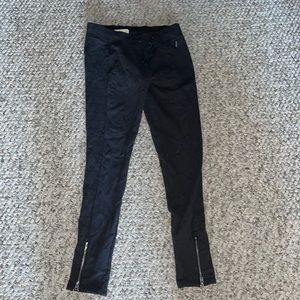 Black Hollister tight sweats